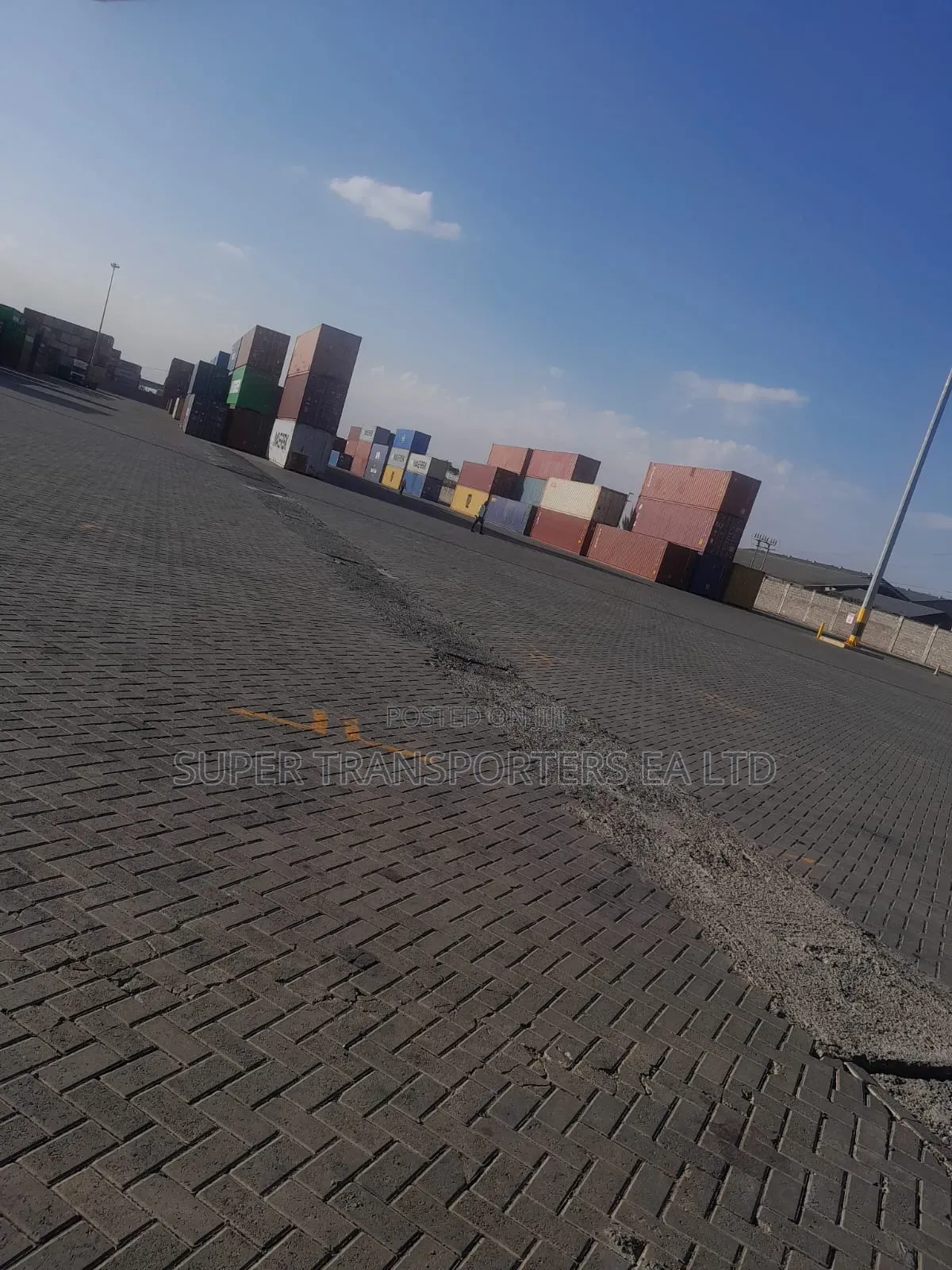 Containerised^Trailers for Logistics and Transport. Local Jobs.