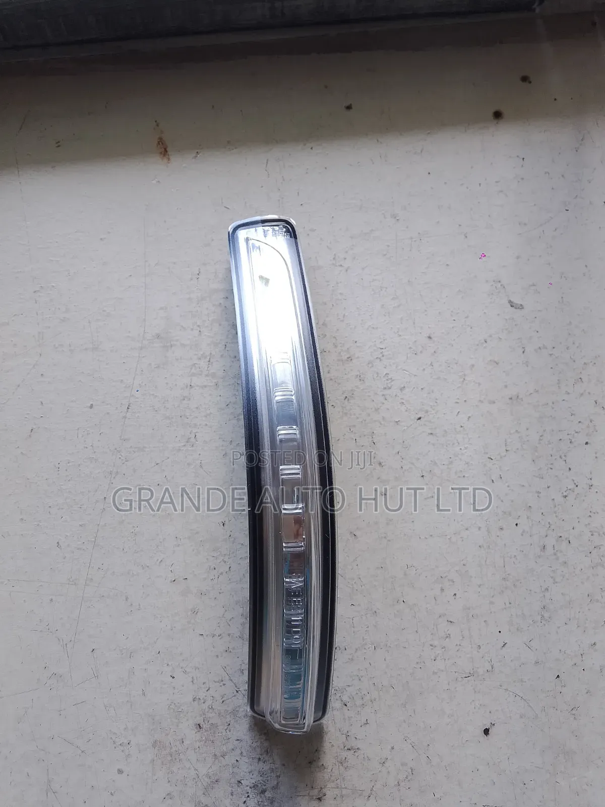 Left Side Mirror Blinker Kia Rio 2012 (Genuine)
