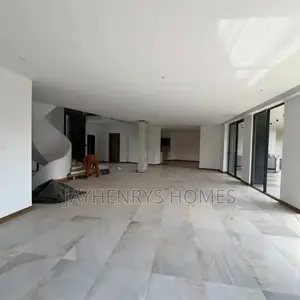 5bdrm House in Nyari for sale
