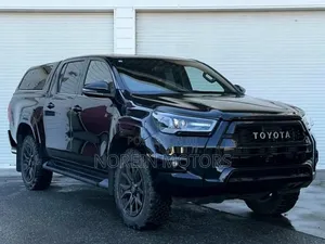 Toyota Hilux 2023 Black