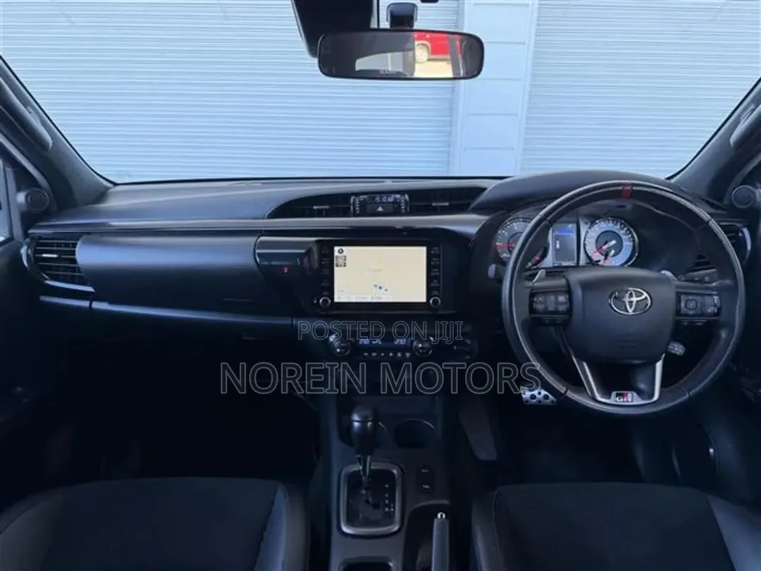 Toyota Hilux 2023 Black