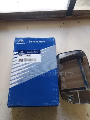 Side Mirror Lens Right Hand Hyundai Sonata 2010 (Genuine)