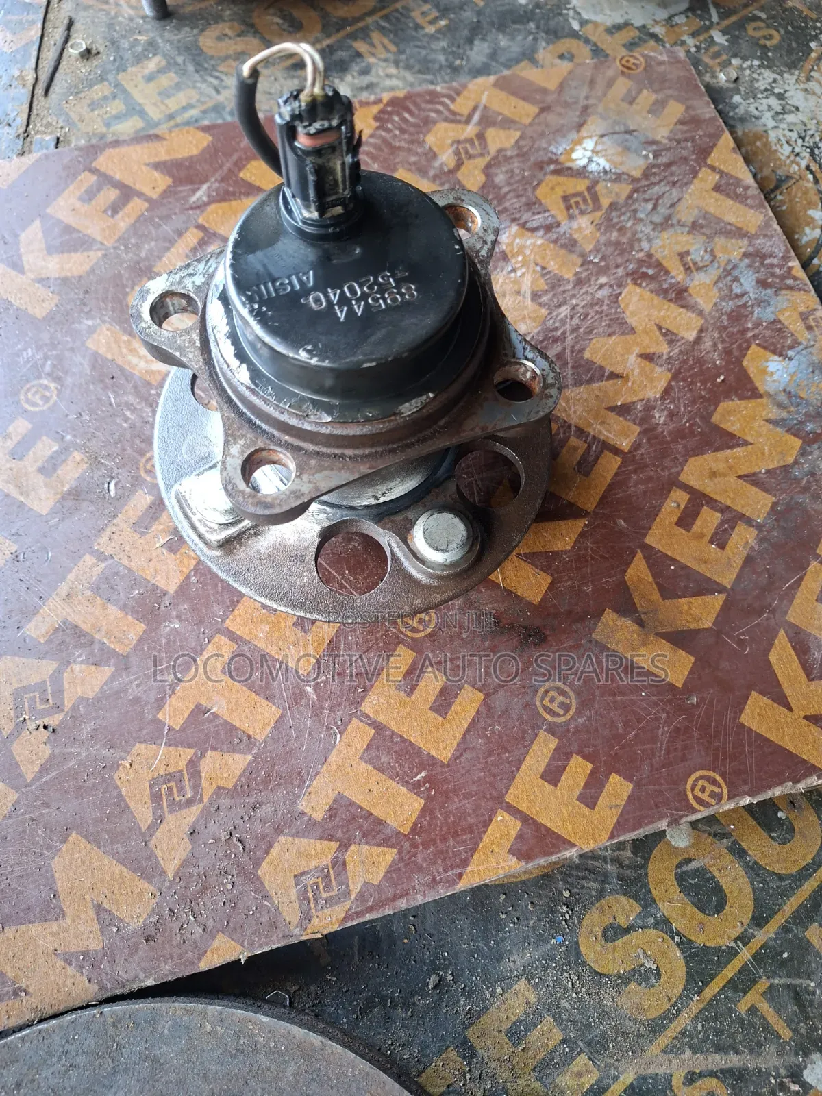 Rear Hub Toyota Vitz/Belta/Fielder New/Axio 2wd
