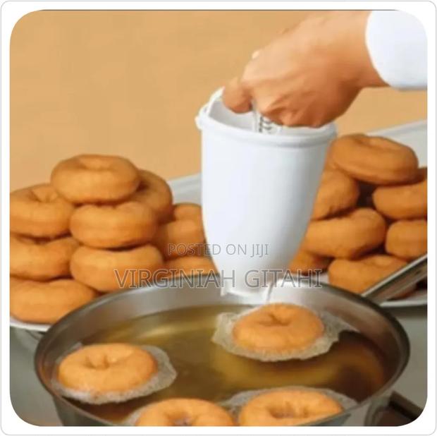 White Manual Donut Maker - thumbnail 2