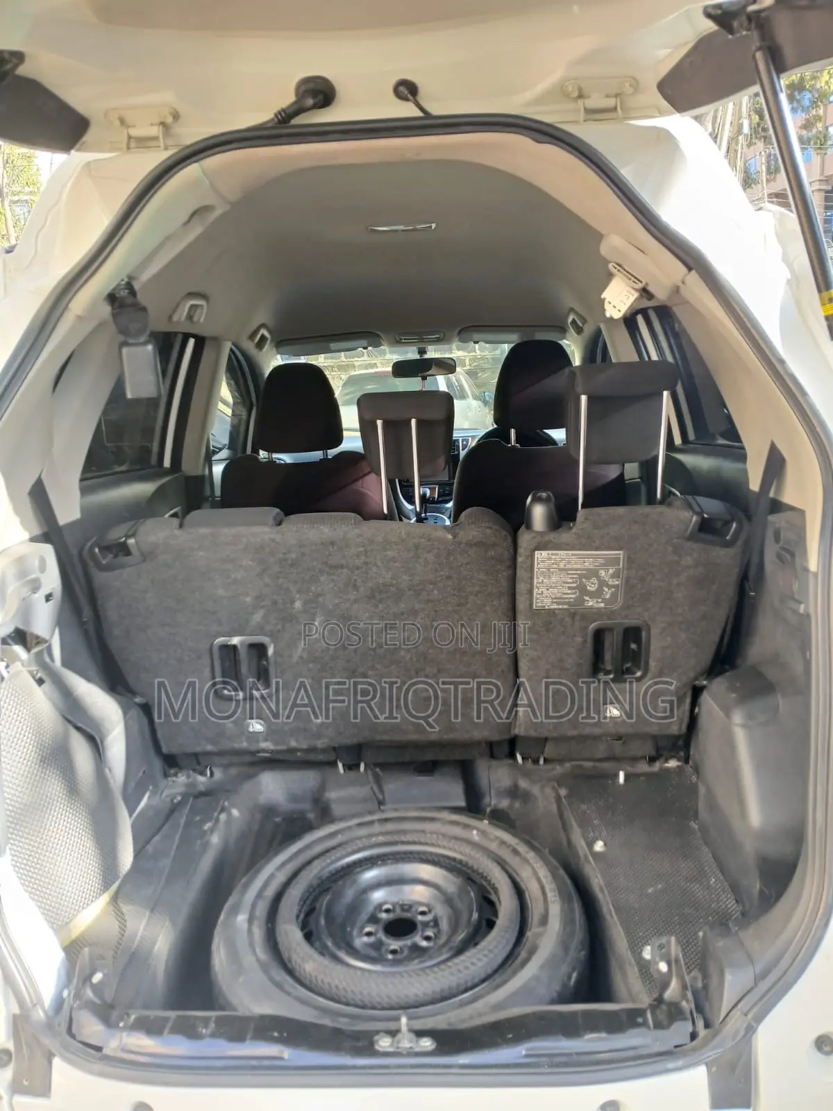 Toyota Ractis 1.5 FWD 2015 White