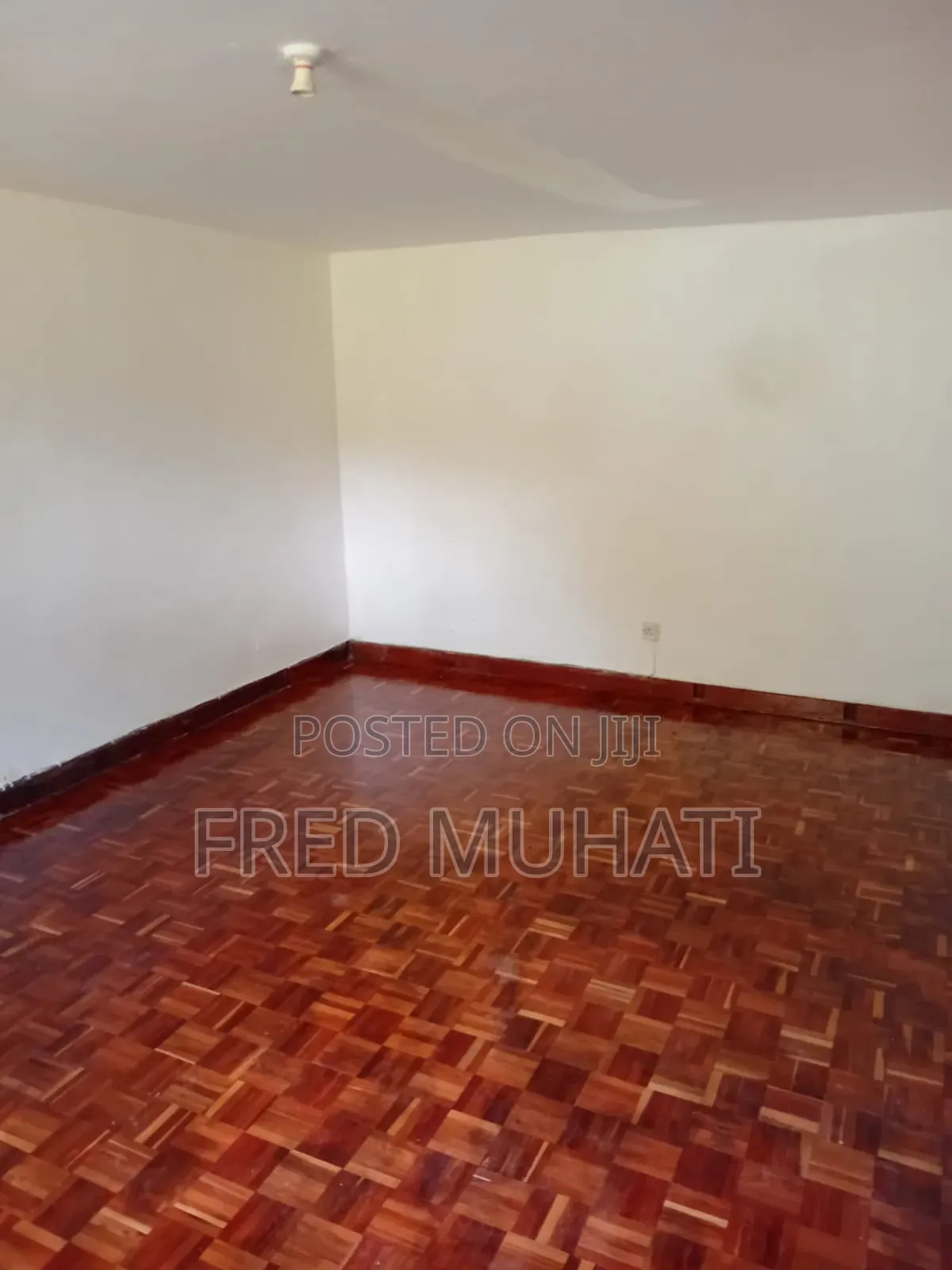Commercial 5bedroom Stand Alone House to Let
