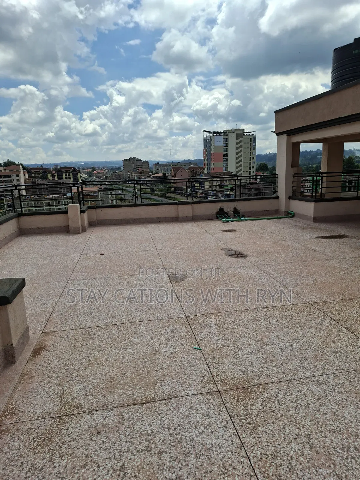 Budget Studio - Airbnb in Ruaka Town Near Two Rivers