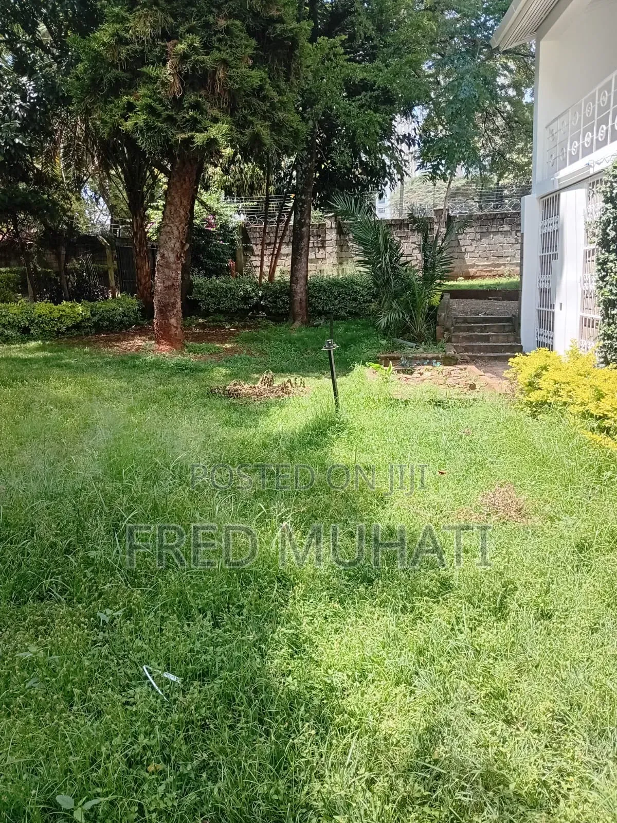 Commercial 5bedroom Stand Alone House to Let