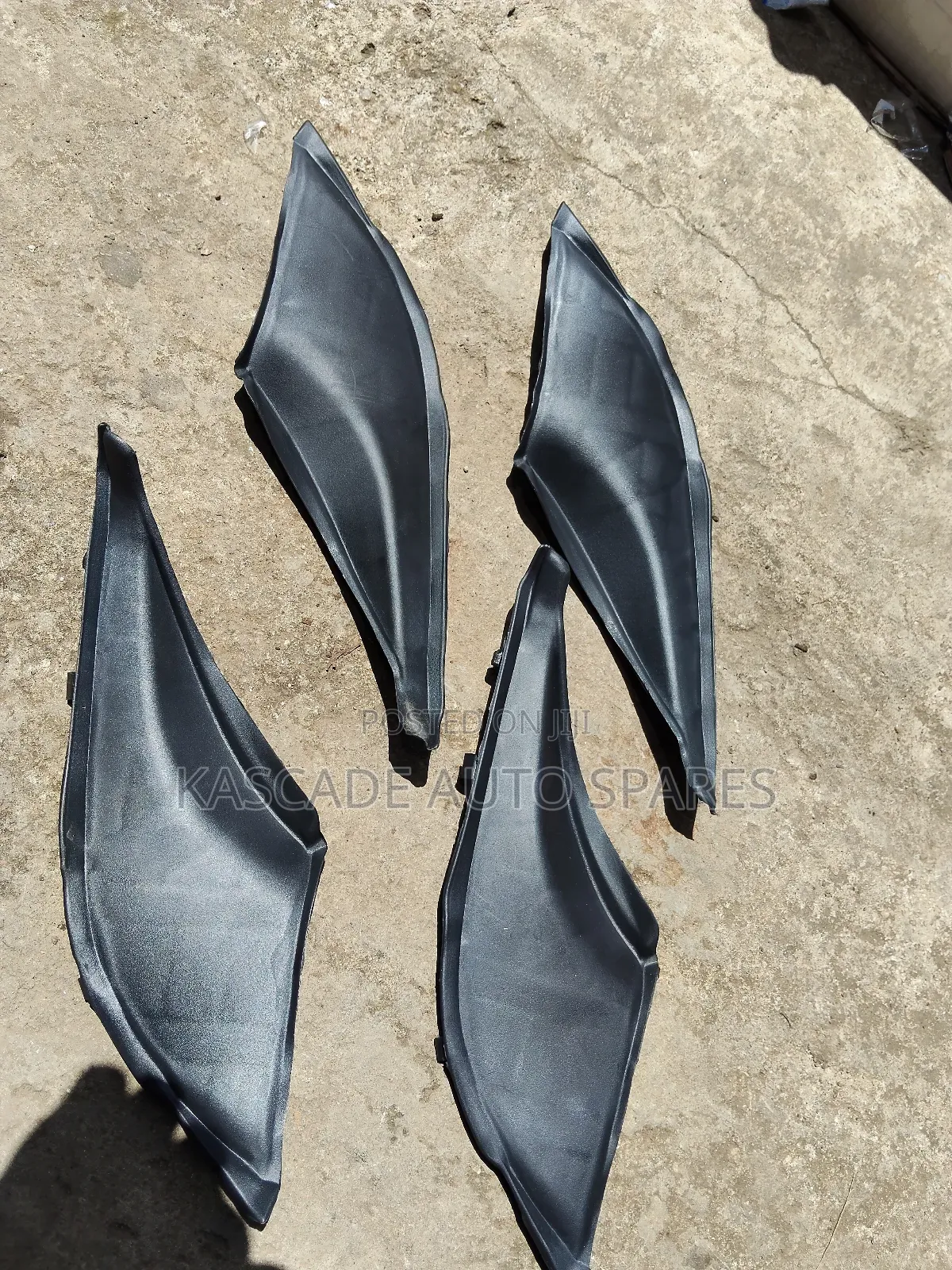Windscreen Finisher Toyota Fielder/Axio 161/165/ New Model 2012 -2018