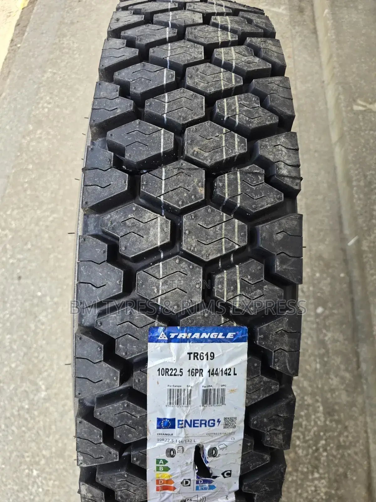 10 R22.5 Triangle Tyres (Diff)