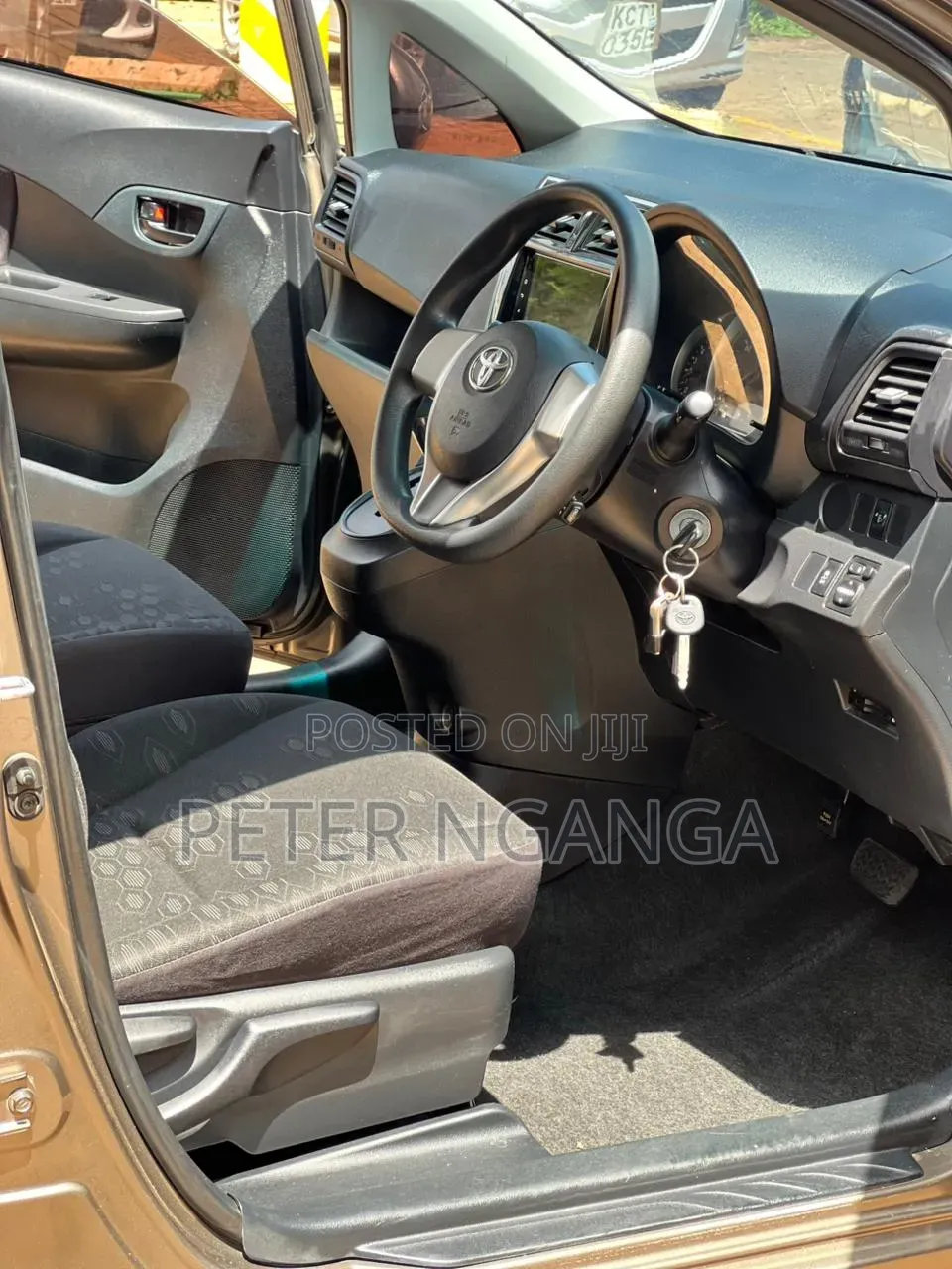 Toyota Ractis 1.5 FWD 2016 Gray