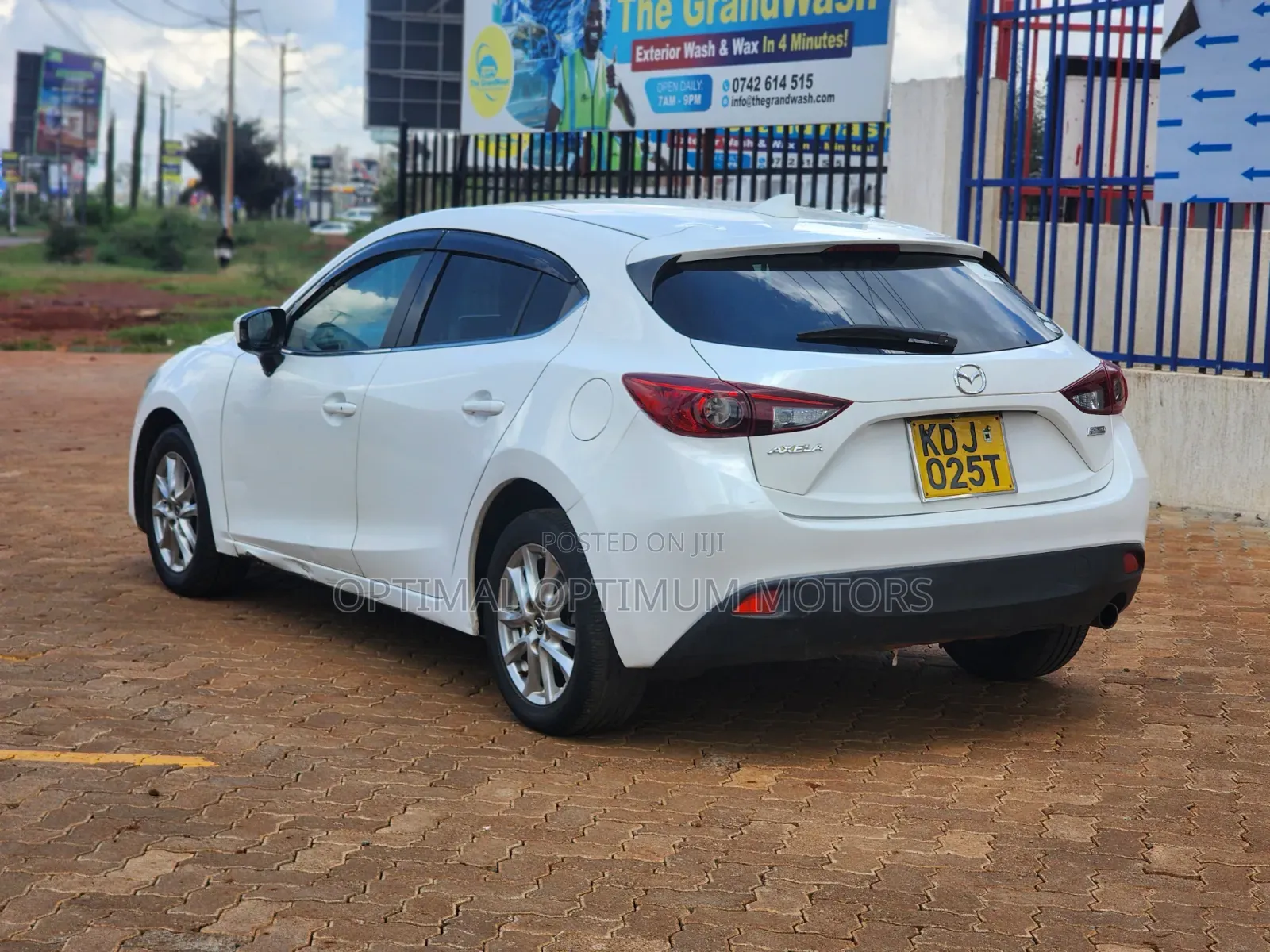 Mazda Axela 2015 Pearl