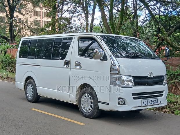 Toyota HiAce 2012 White - thumbnail 3