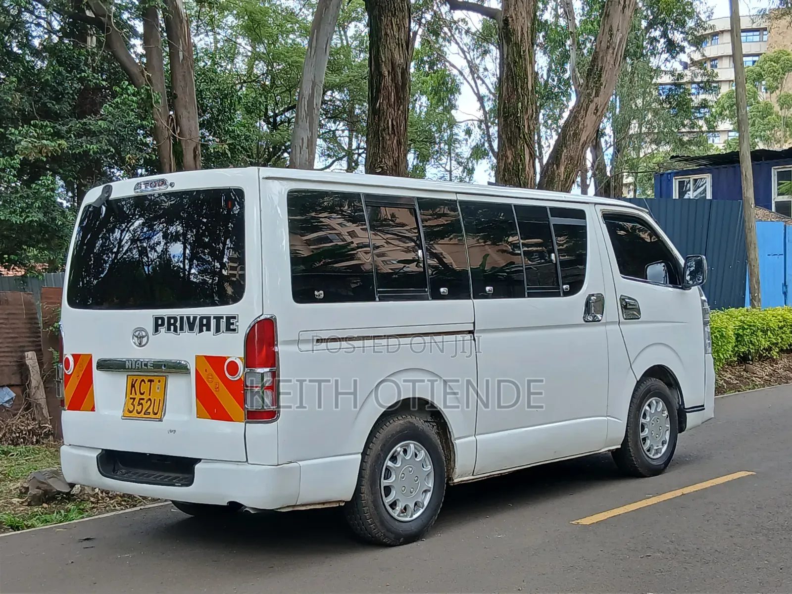 Toyota HiAce 2012 White