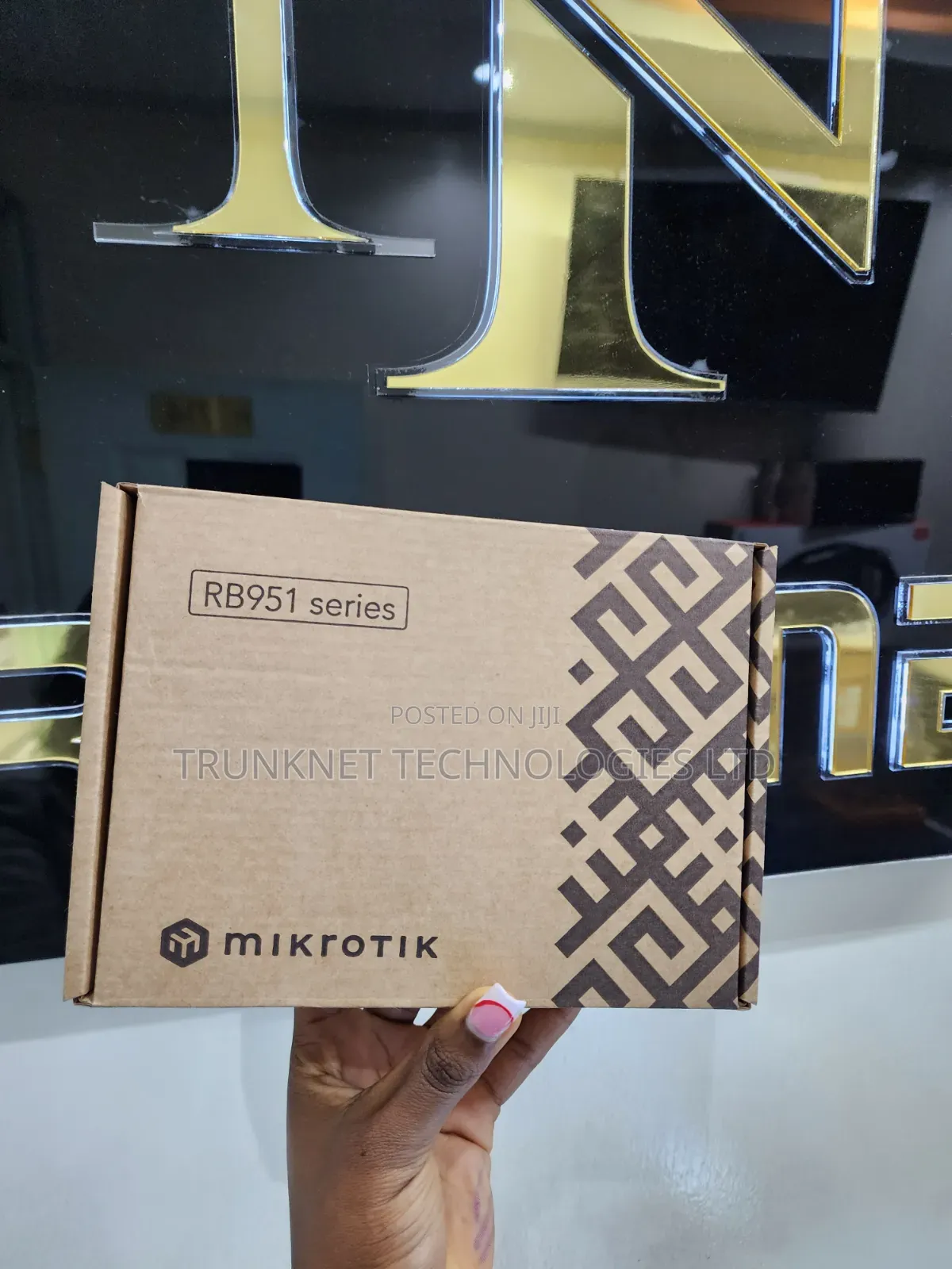 Mikro Tik Rb951 Series Router - Atheros Cpu,128mb Ram, 5-Port Ethernet