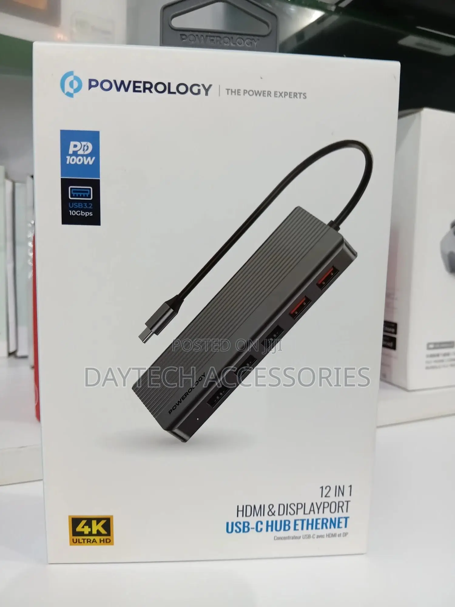 The Powerology 12-in-1 Hdmi Displayport Usb-C Hub
