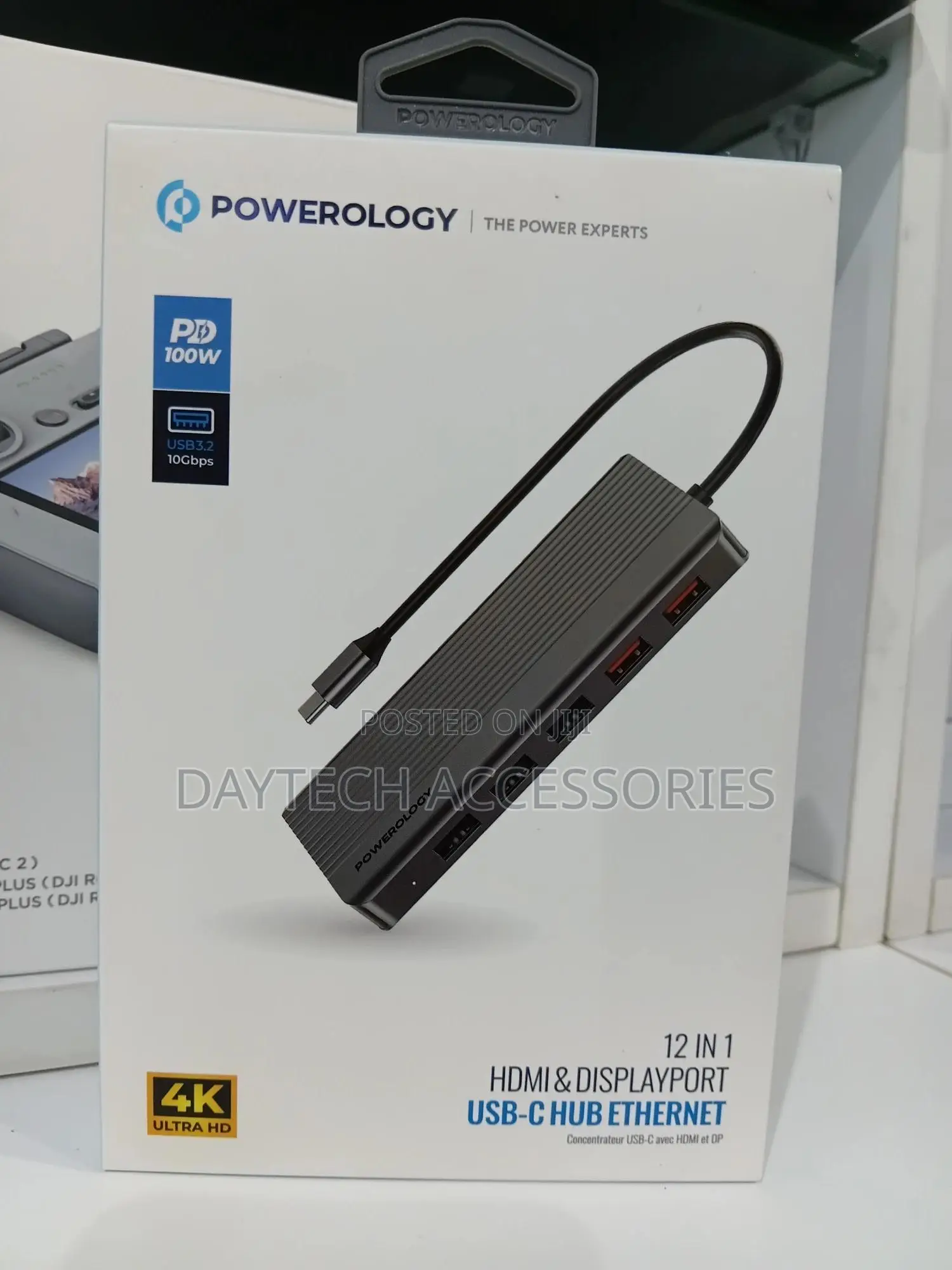 The Powerology 12-in-1 Hdmi Displayport Usb-C Hub