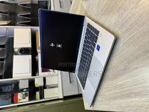 Laptop HP EliteBook 640 G10 16GB Intel Core i7 SSD 1T