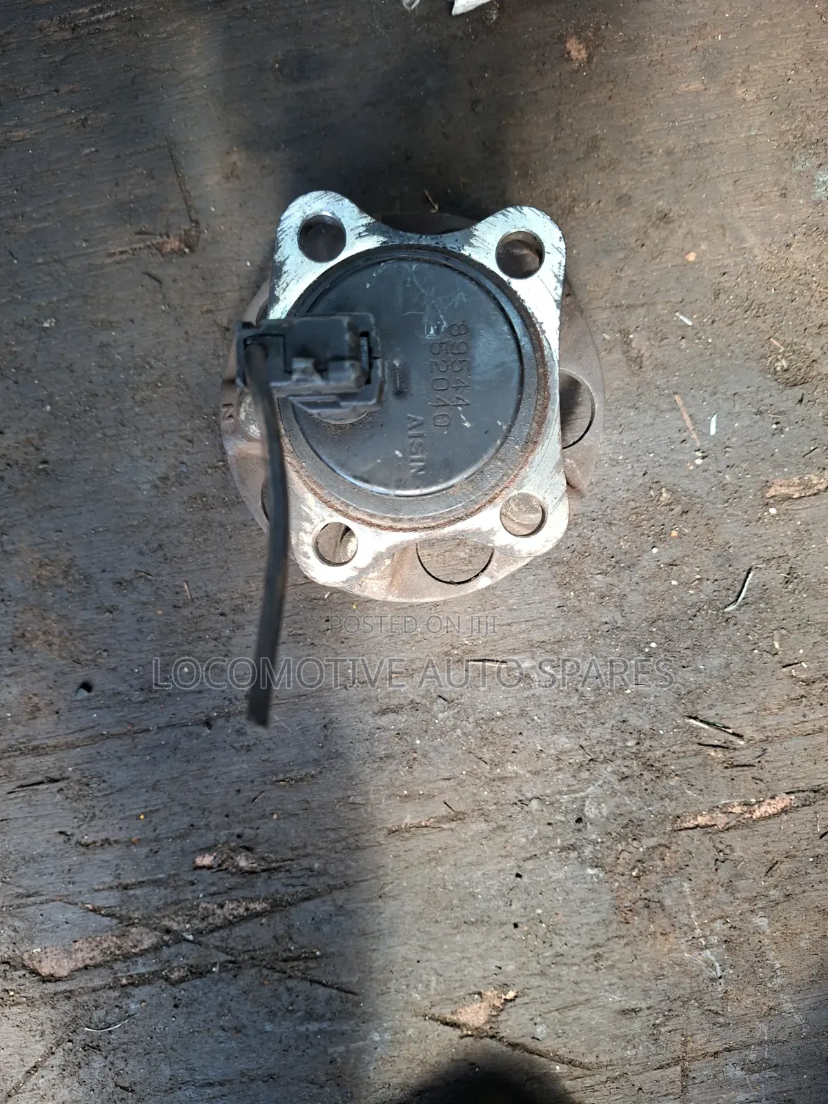 Rear Hub Ractis New Model2wd