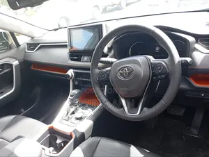 Toyota RAV4 2019 Green