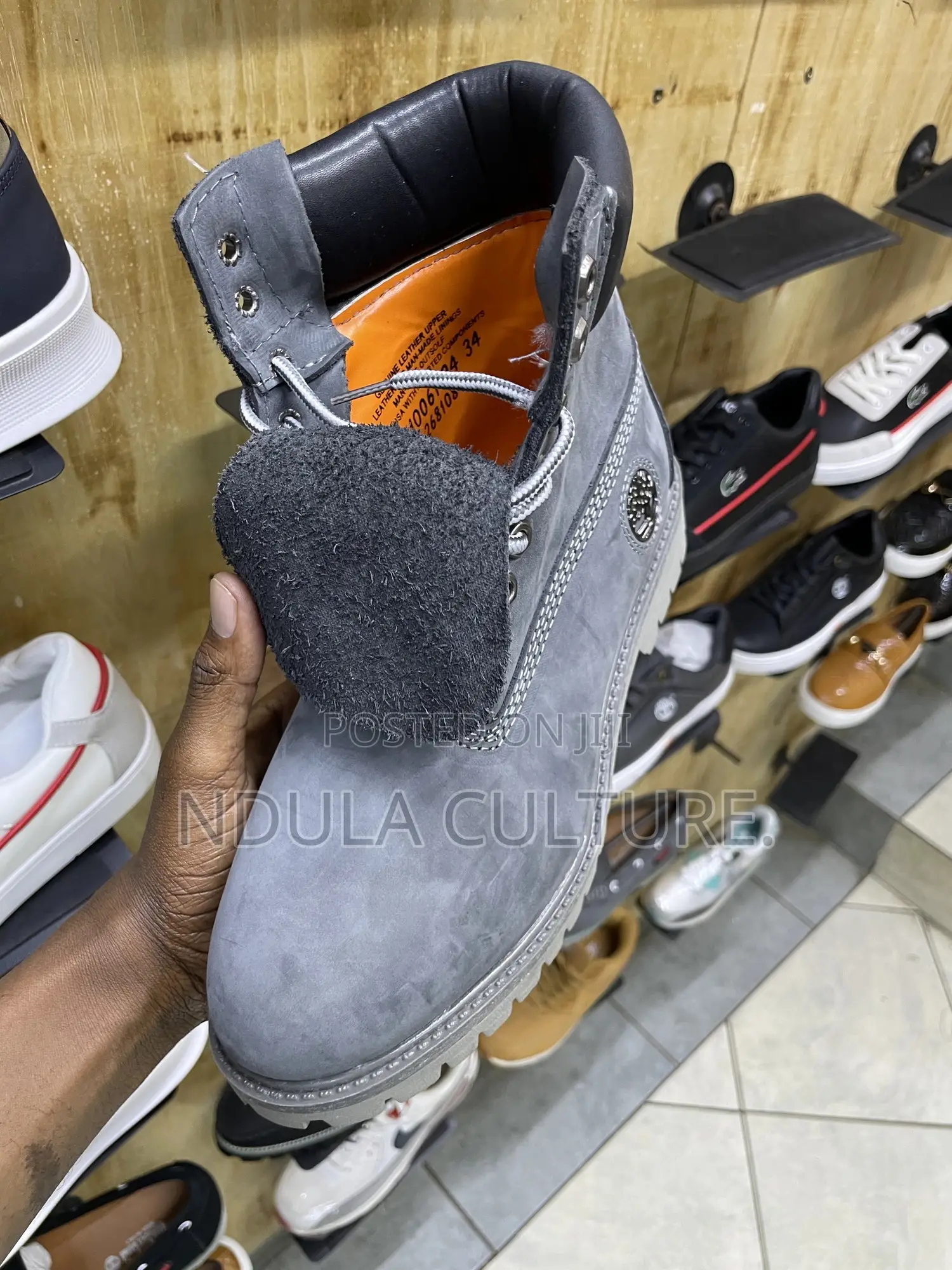 Classic 6 Inch Timberland Boots ( O.G )