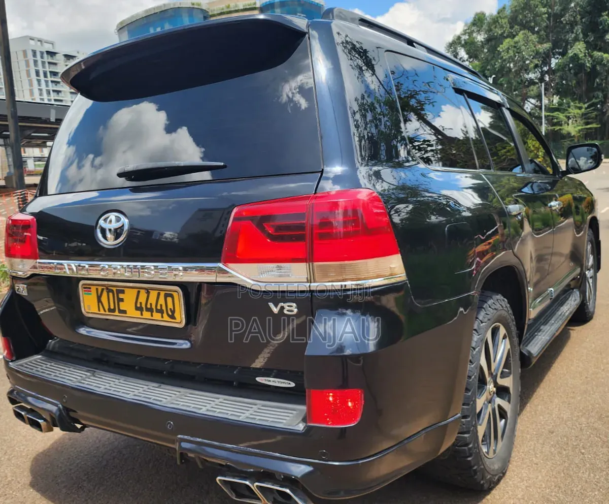 Toyota Land Cruiser Prado 2016