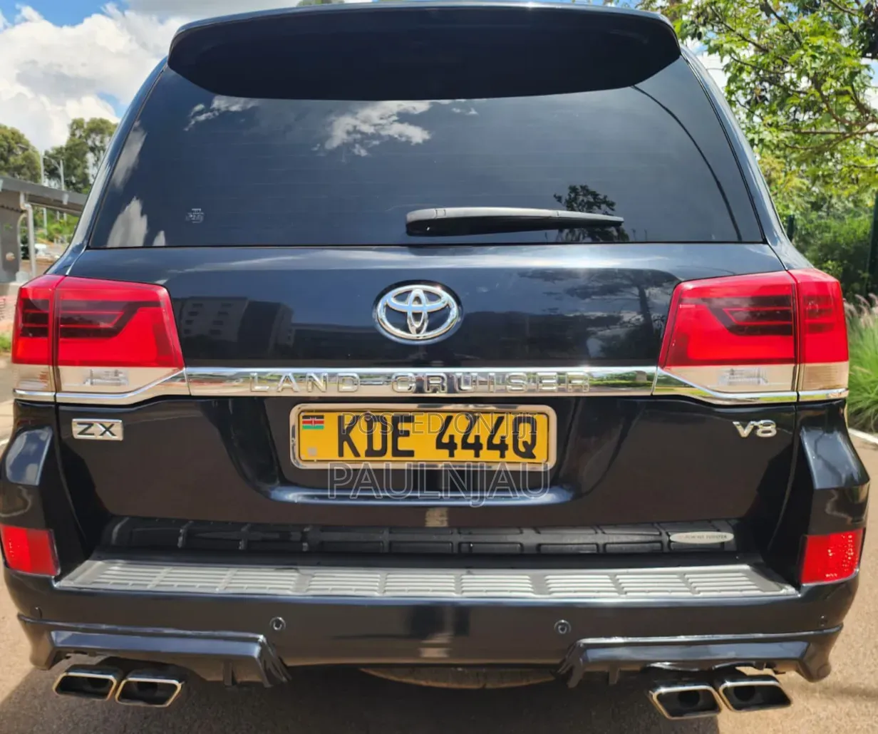 Toyota Land Cruiser Prado 2016