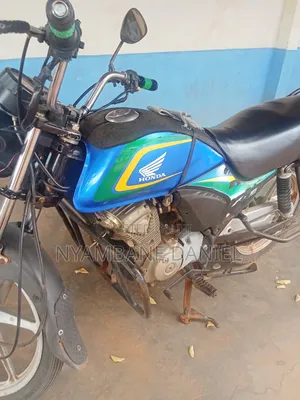 Honda CBR 2021 Blue