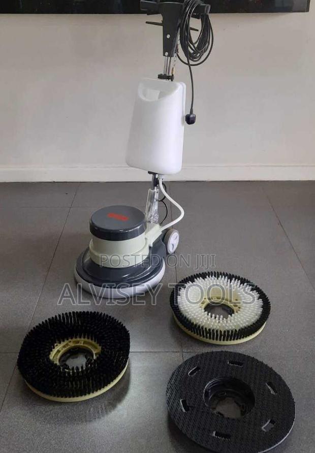 Am005 Astramilano Floor Scrubber With Brushes