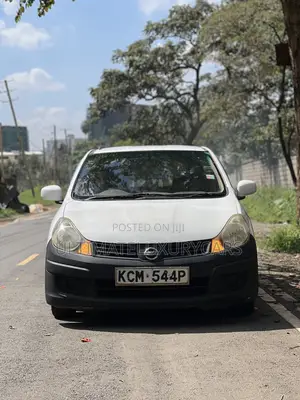 Nissan Advan 2010 White