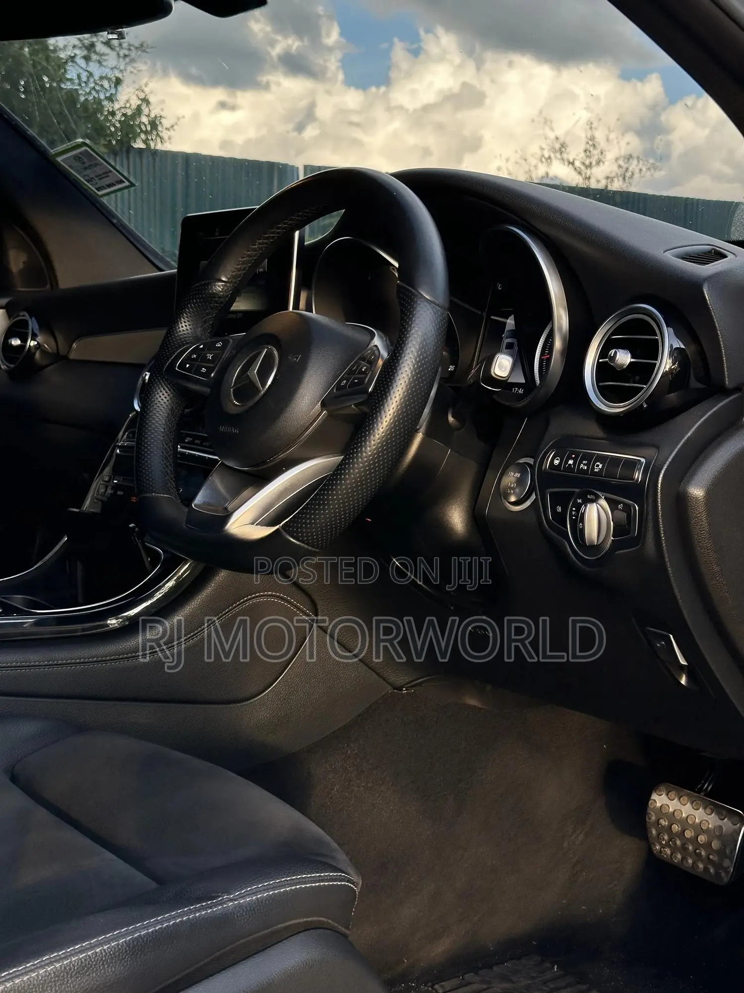 Mercedes-Benz GLC-Class 2018 White