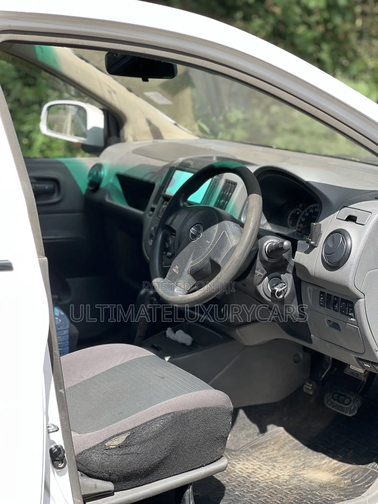 Nissan Advan 2010 White