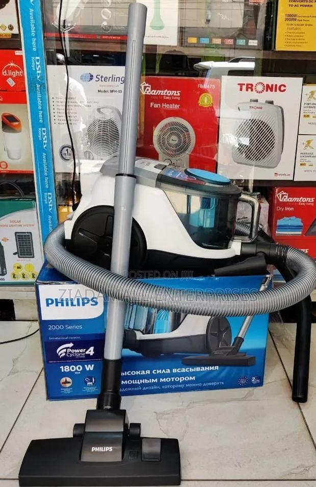 *Philips Bagless Vacuum Cleaner Hassle-Free Bagless Design