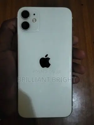 Apple iPhone 11 64 GB White