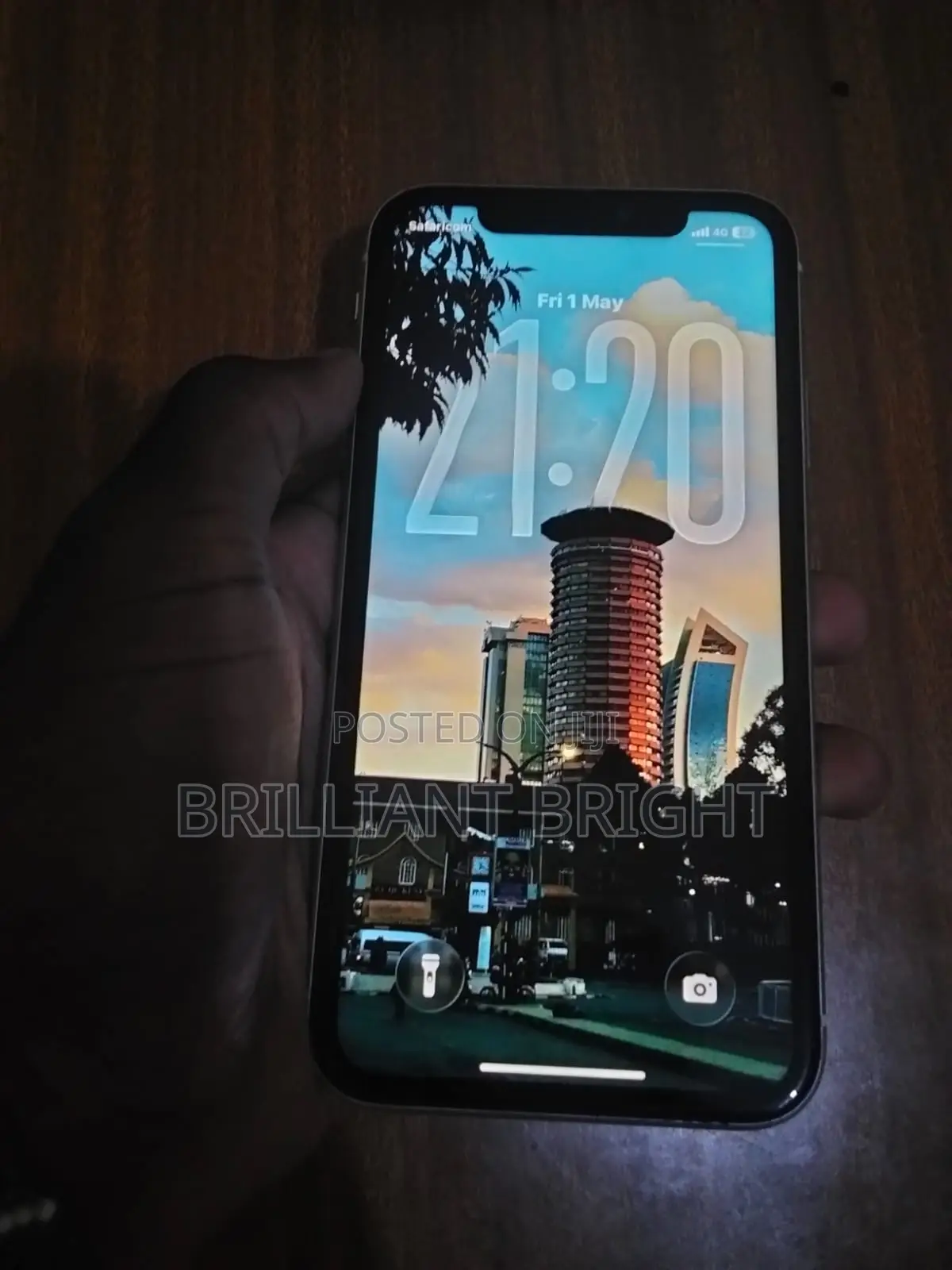 Apple iPhone 11 64 GB White