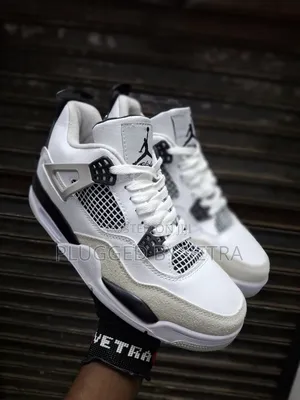 Jordan 4 Blackpanda Sneakers/Black-White