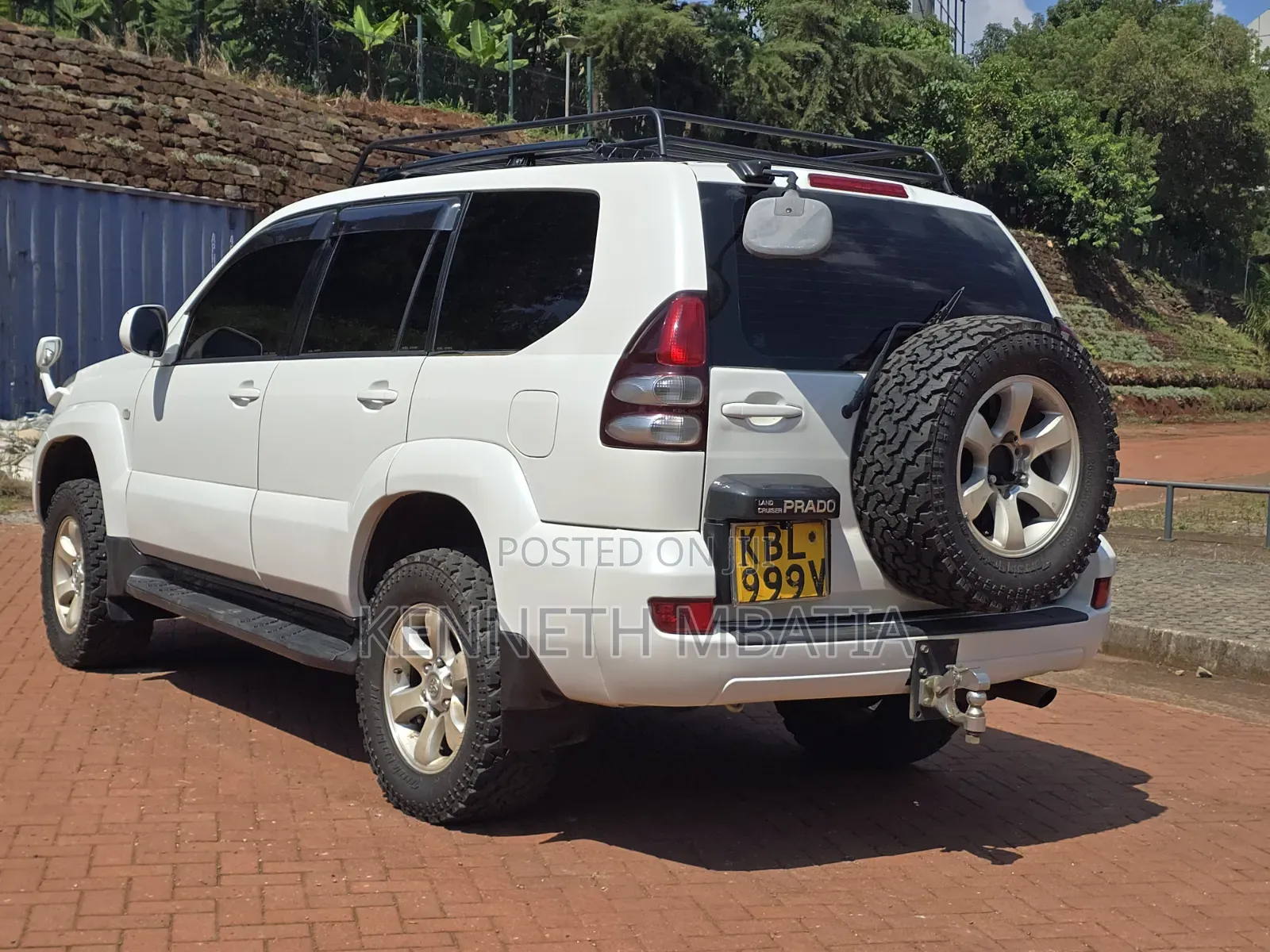 Toyota Land Cruiser Prado 2004 White