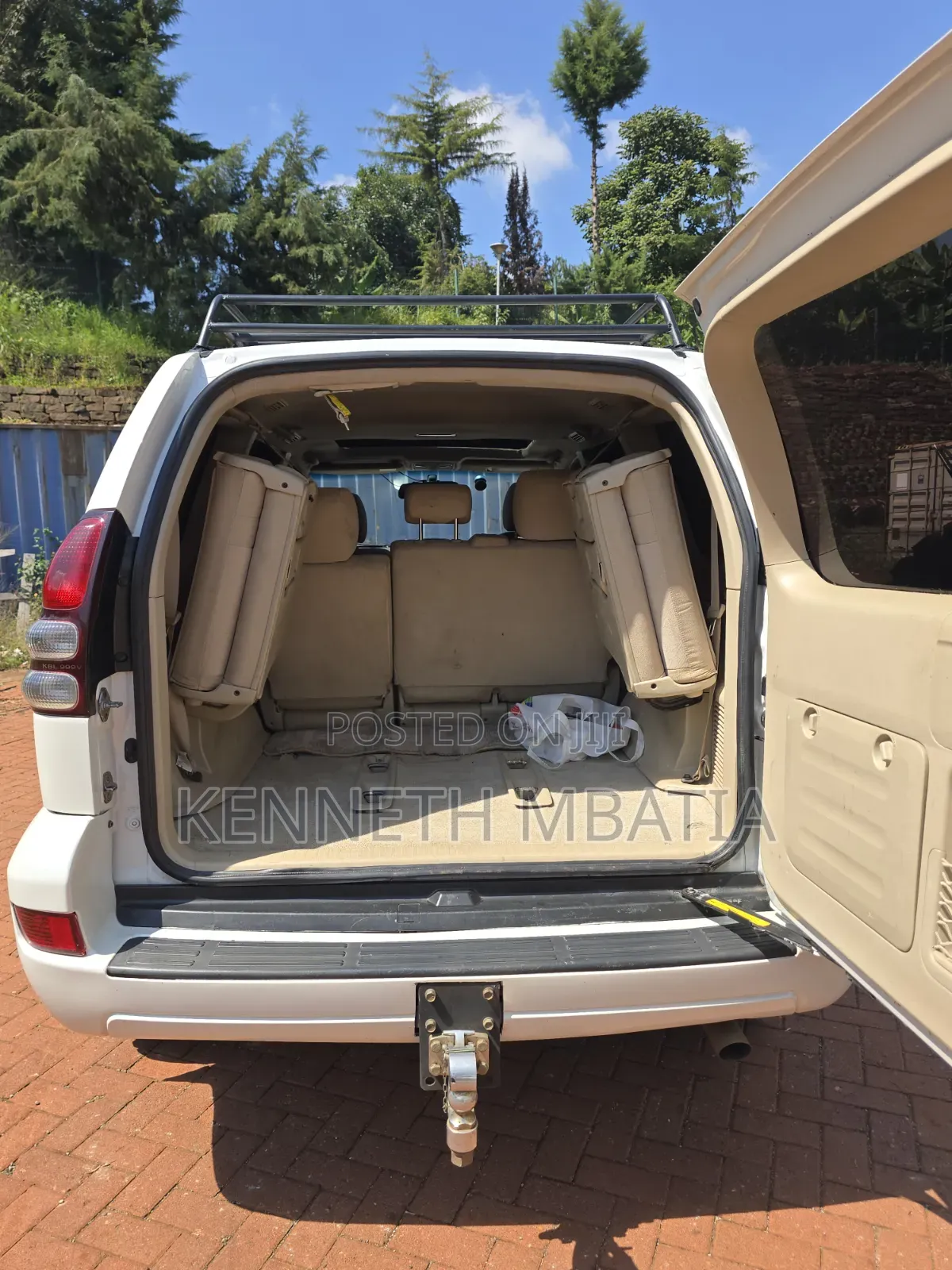 Toyota Land Cruiser Prado 2004 White