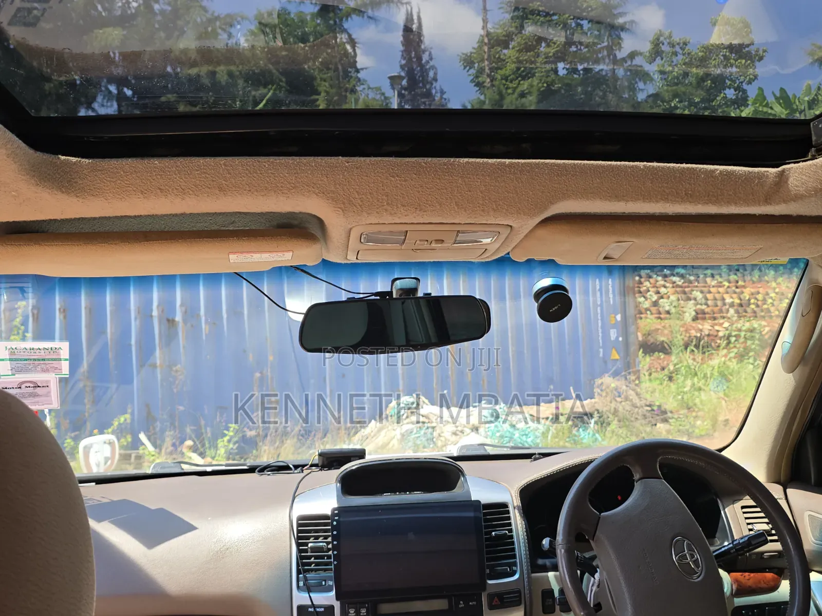 Toyota Land Cruiser Prado 2004 White
