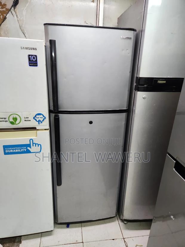 Silver Samsung Rerefrigerator 280litres - thumbnail 4