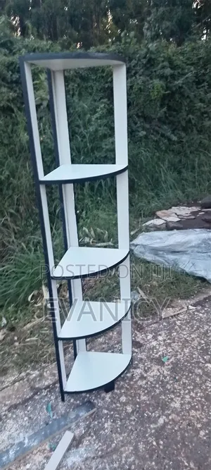 Corner Stand