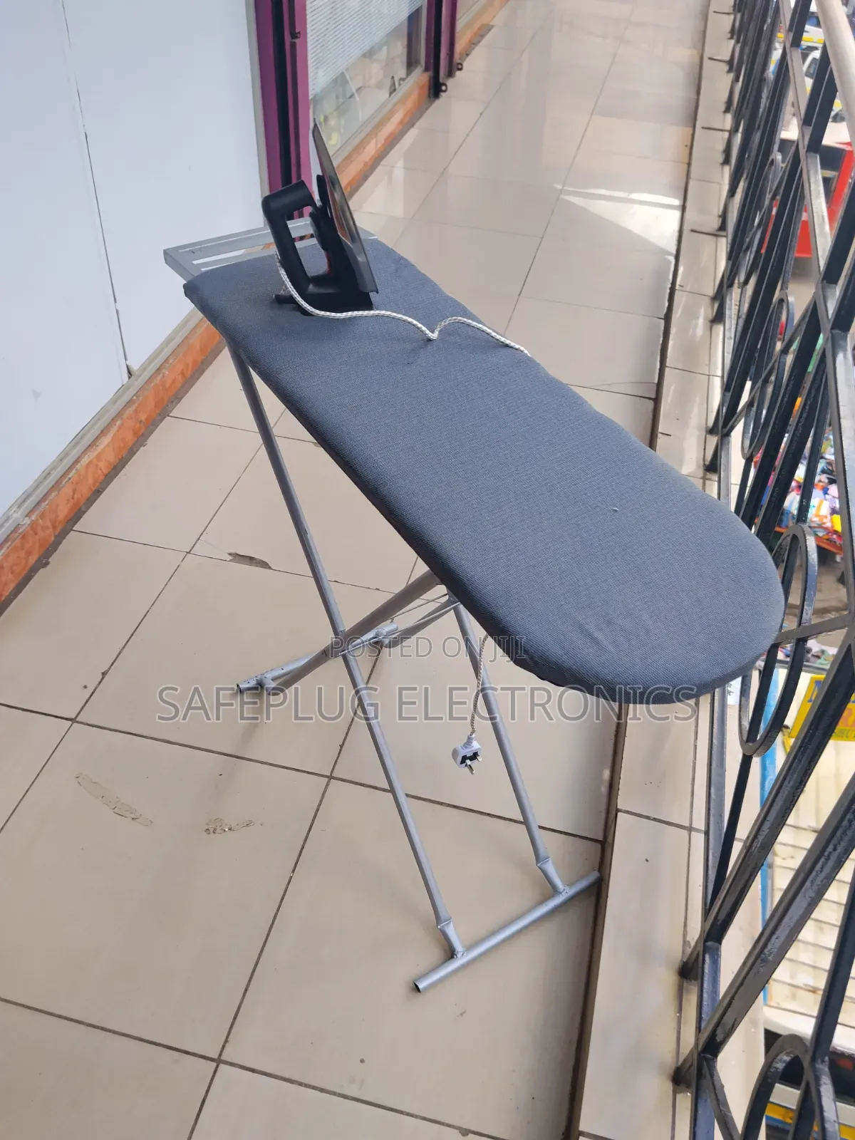 Ironing Board – Stable, Smooth Surface