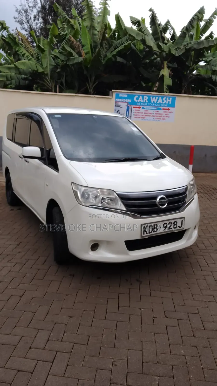 Nissan Serena 2013 White