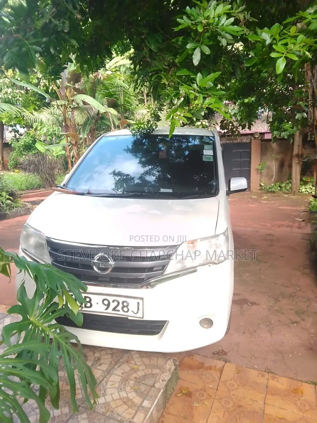Nissan Serena 2013 White