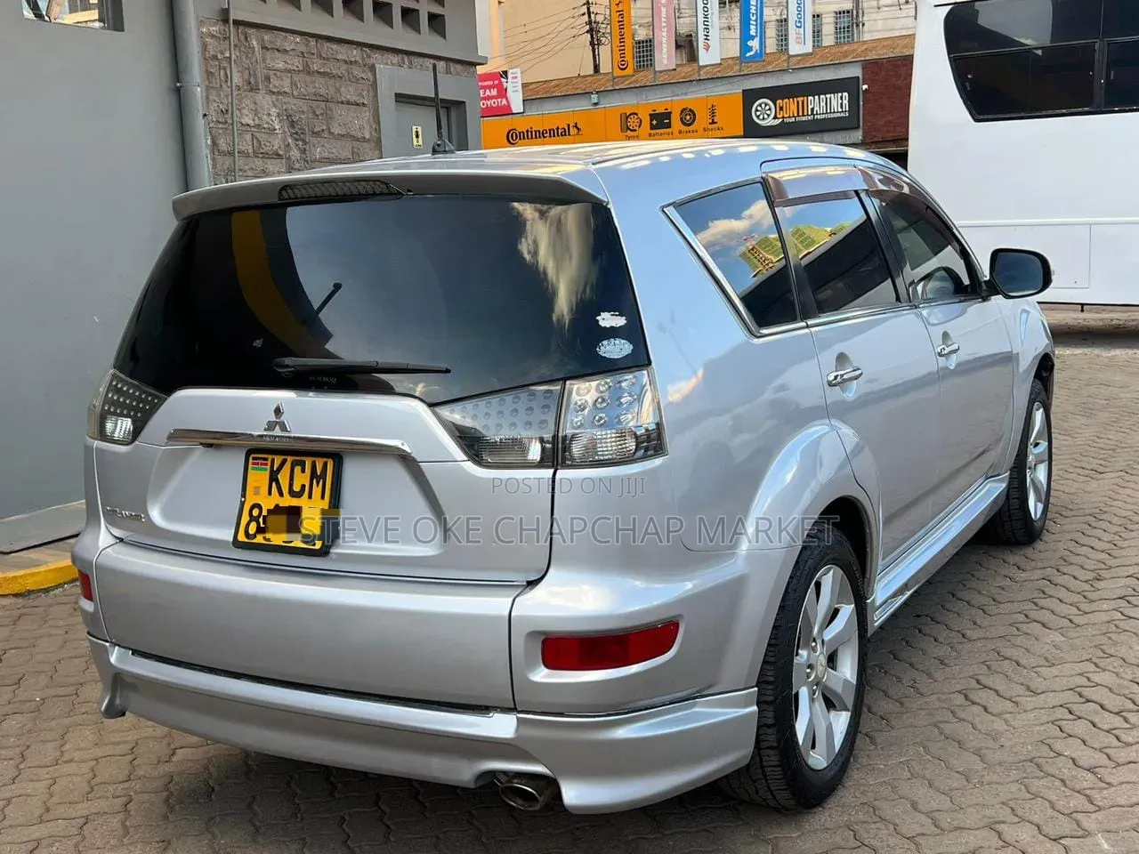 Mitsubishi Outlander 2010 Silver