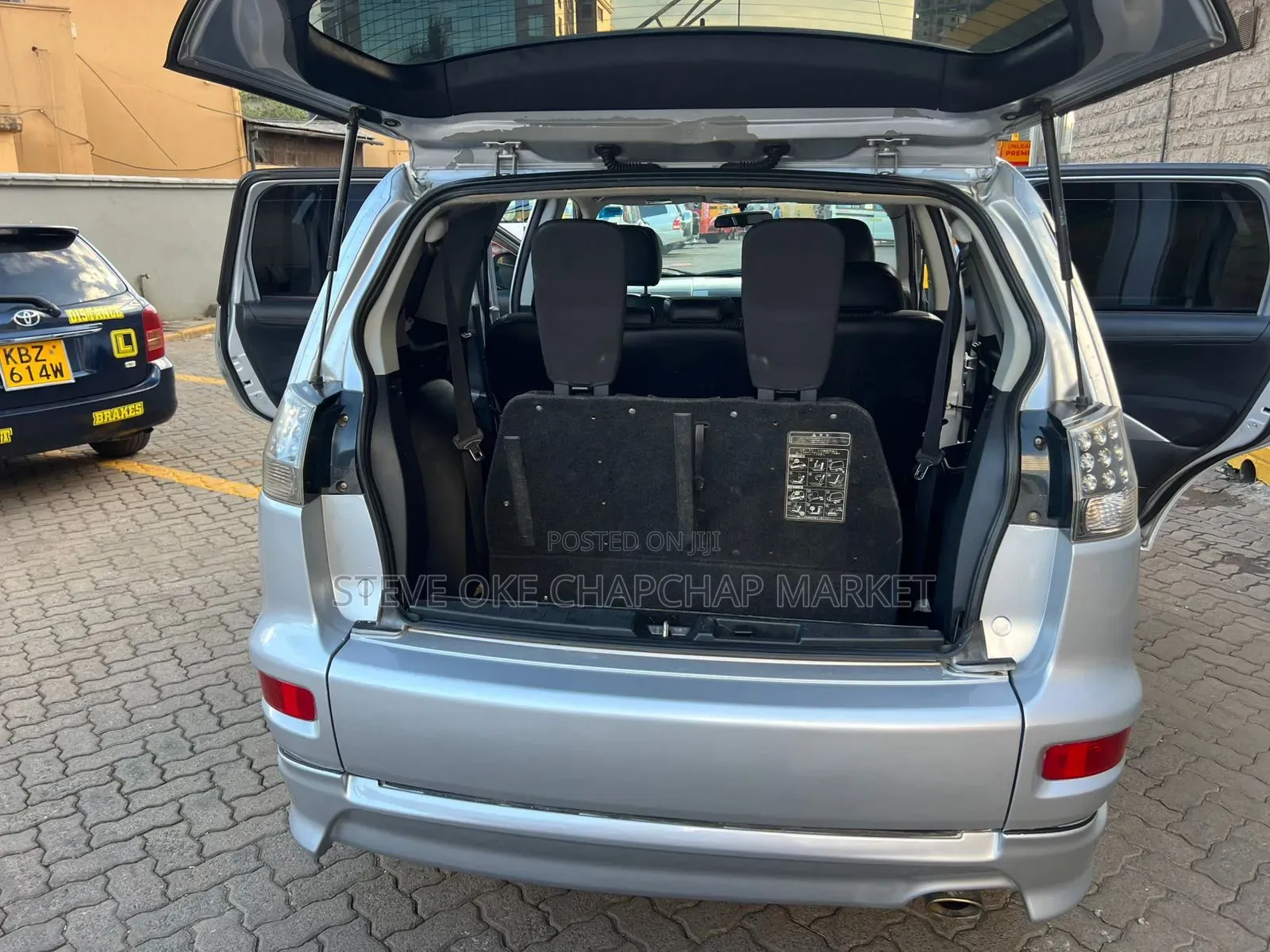 Mitsubishi Outlander 2010 Silver
