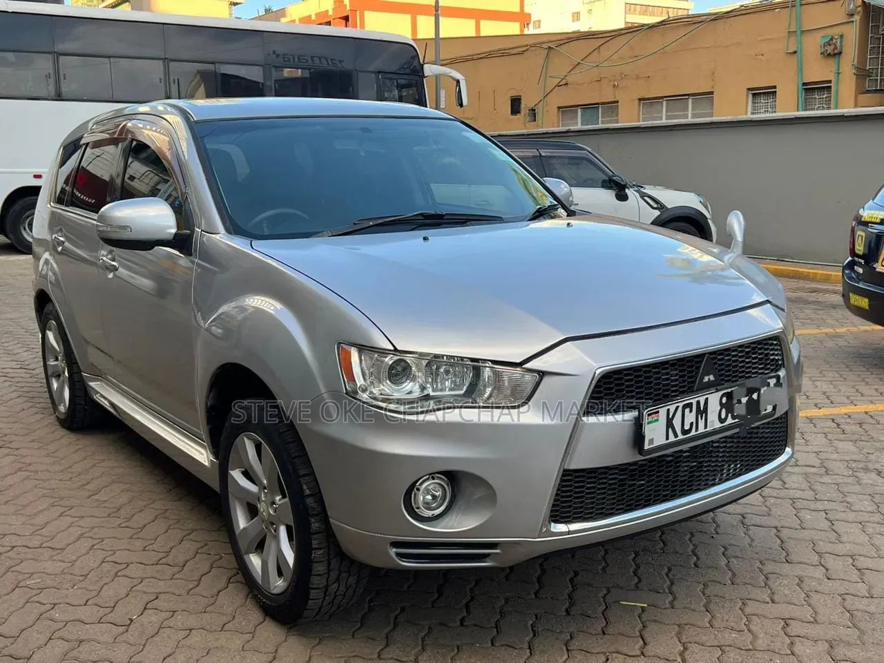 Mitsubishi Outlander 2010 Silver