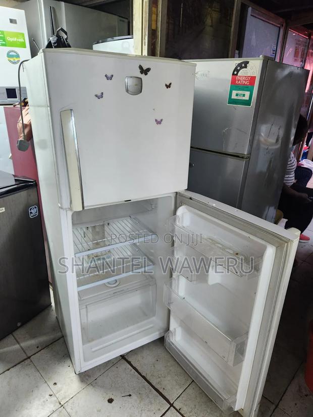 White Double Fridge 280litres - thumbnail 3