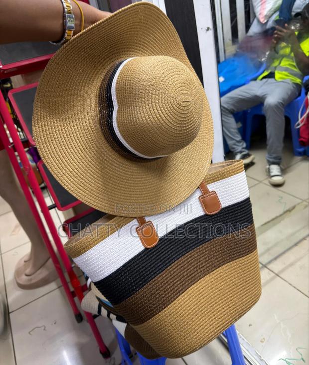 2 in 1 Four Tone Stripe Beach Bag Leather Straps and Matching Hat