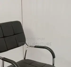 Office Chairs; Model PDX Armed Black Metallic Office Catallina Chairs